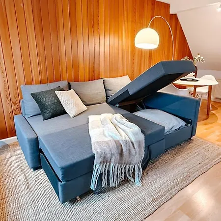 Rooftop-apartment Zentral Gelegen In 아파트 *