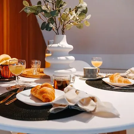 Rooftop-apartment Zentral Gelegen In *