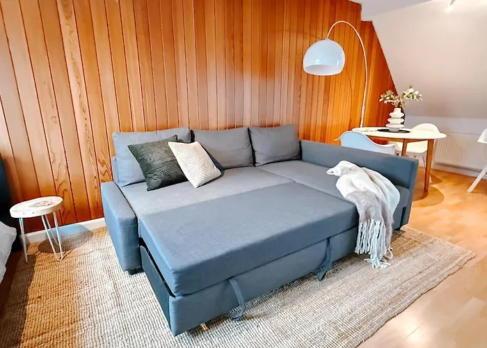 Rooftop-apartment Zentral Gelegen In * Düsseldorf