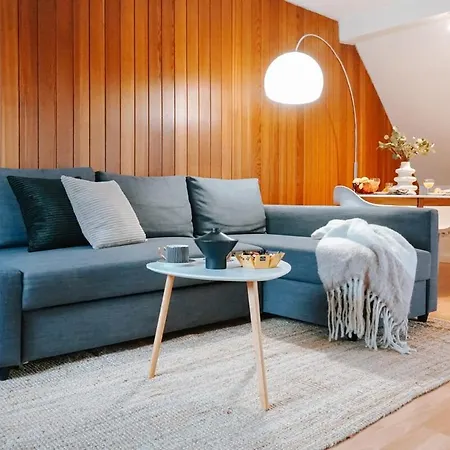 Rooftop-apartment Zentral Gelegen In شقة