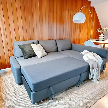 Rooftop-apartment Zentral Gelegen In * Düsseldorf